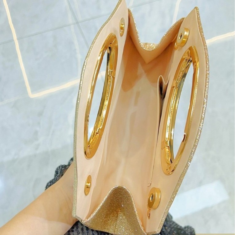 Yeni Sınır Ötesi kadın el çant - Luxury Bags News incelemesi ve fiyatı