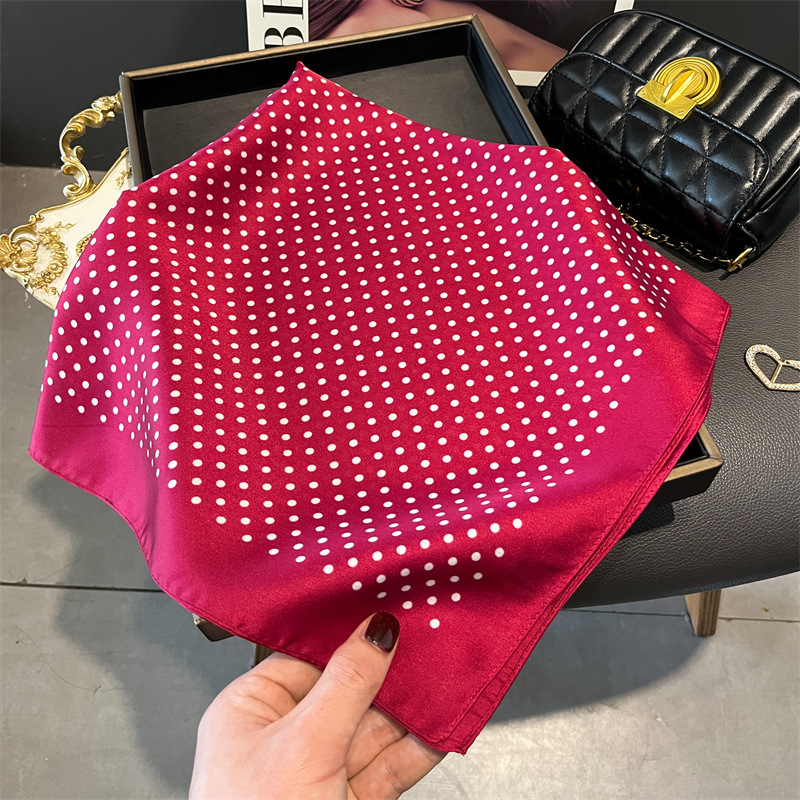 Lüks yeni baskılı atkılar kadı - Luxury Bags Mini incelemesi ve fiyatı