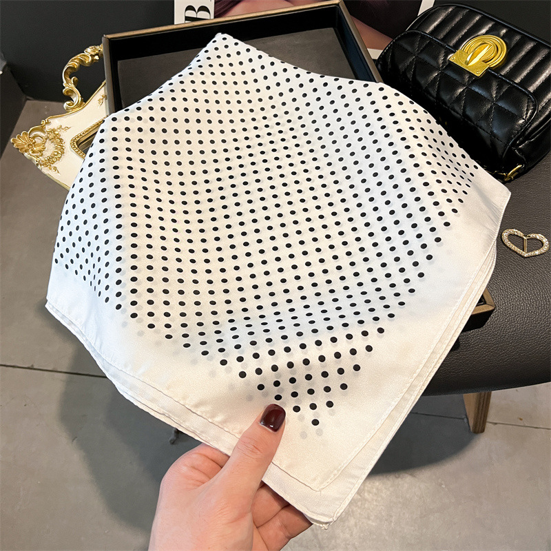 Lüks yeni baskılı atkılar kadı - Luxury Bags Mini incelemesi ve fiyatı
