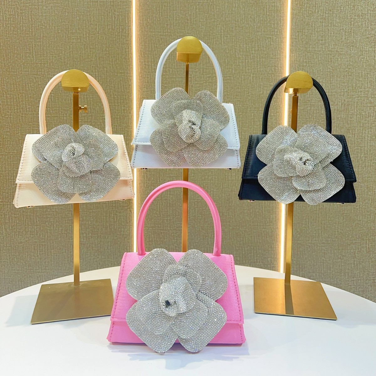 2025 Yeni Lüks Gül Akşam Debri - Luxury Bags News incelemesi ve fiyatı