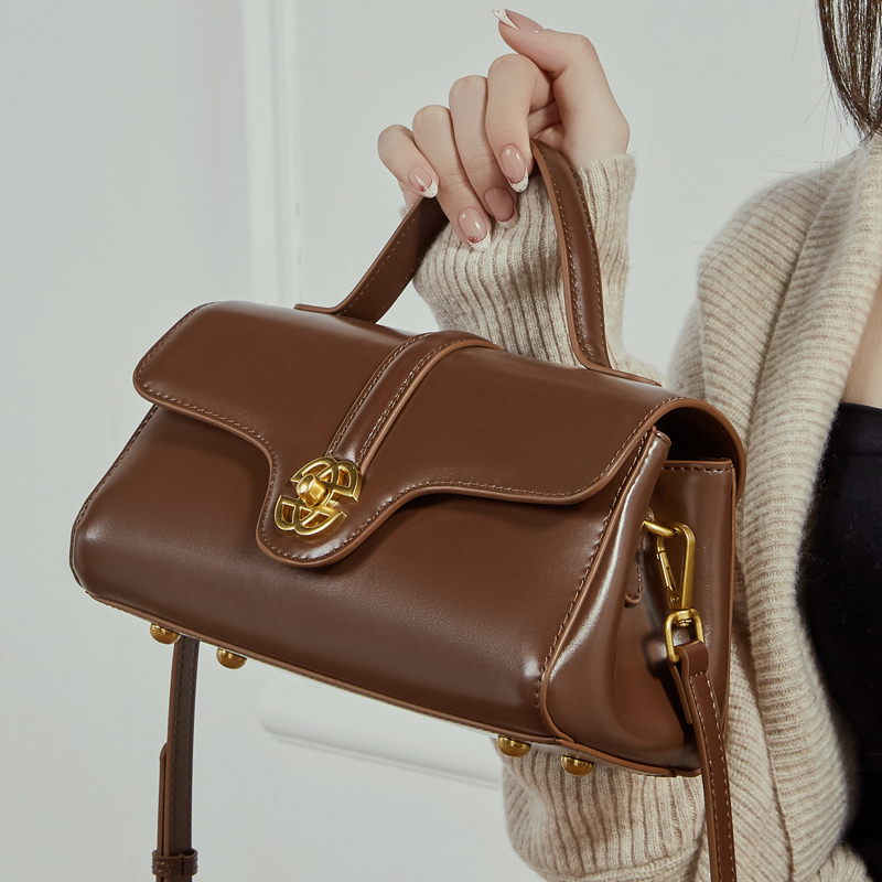 Lüks Tasarımcı Kadın Çantası 2 - Luxury Bags News incelemesi ve fiyatı