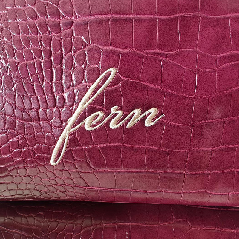 İşlemeli Croc Makyaj Çantası K - Luxury Bags Vegan Leather incelemesi ve fiyatı